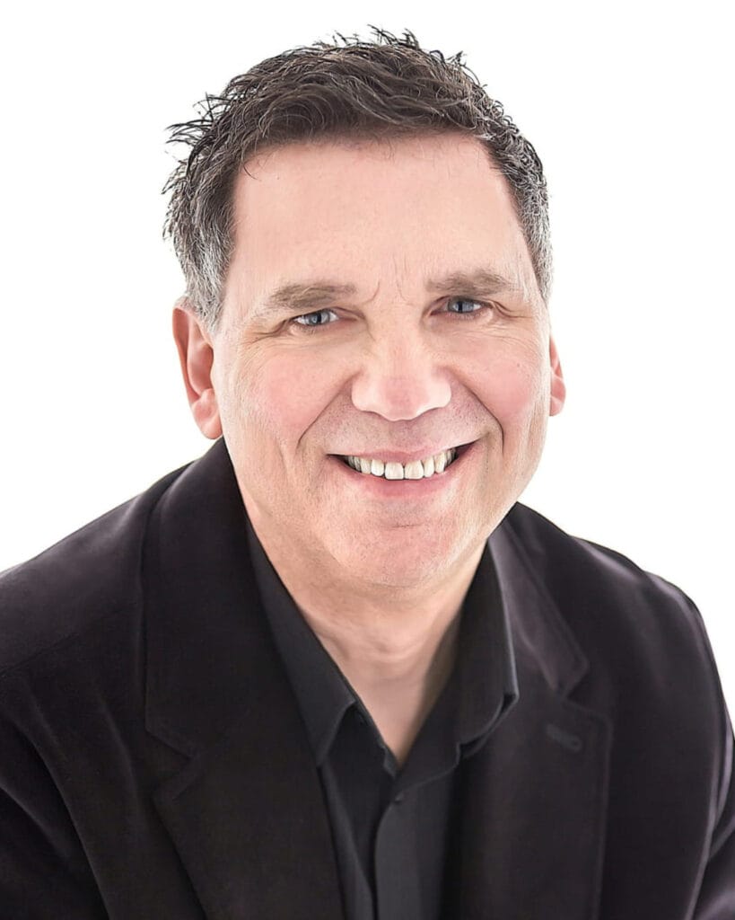 Professeur de musique à domicile offrant des cours personnalisés aux enfants, adolescents et adultes.